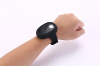 mobiles Notrufsystem NR-05  für zuhause und unterwegs, sofort betriebsbereit NR-05 inkl.SIM-Karte + Silikonarmband + Gürtelclip